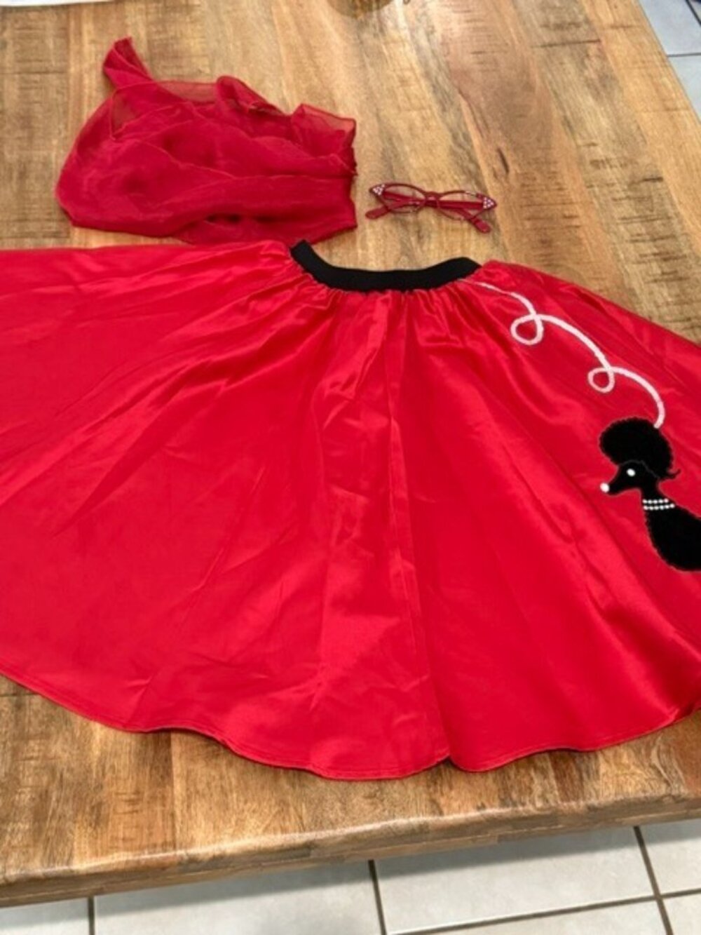 Poodle Skirt outfit Girl Youth Medium 3 PC Red 50s Scarf Glasses Rhinestones New